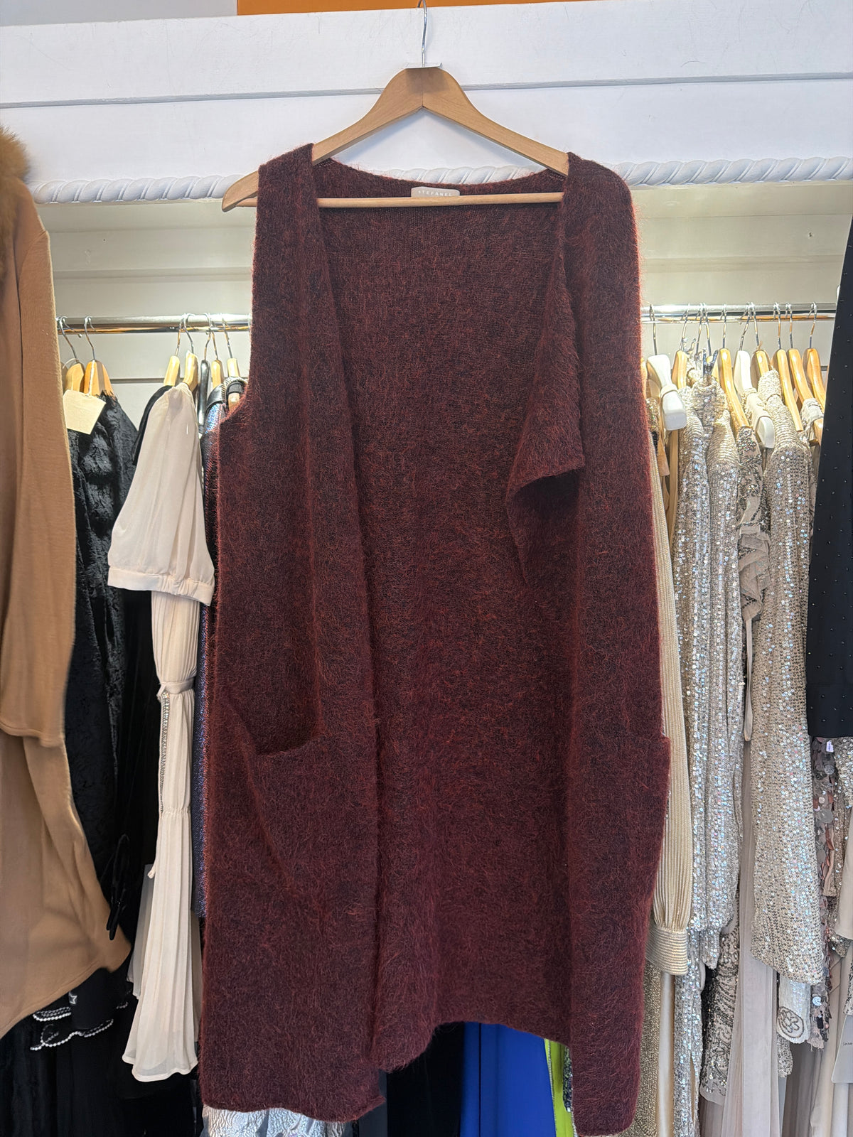Notshy Sleeveless Cardigan