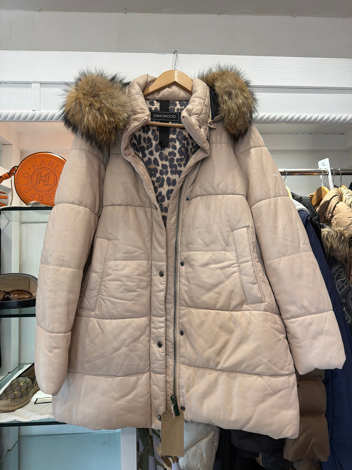 Oakwood Leather Puffee